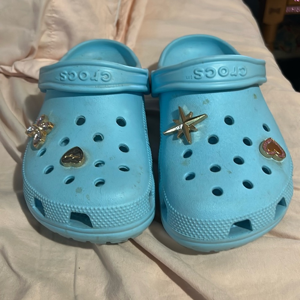 Crocs size 6 women